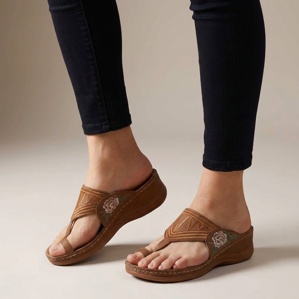 Mathilde | Ortopædiske Kile Sandaler Blomster Broderi Wedge Sommer