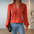 Josephine | Dame V Hals Langærmet Bluse Med Blomsterdetaljer