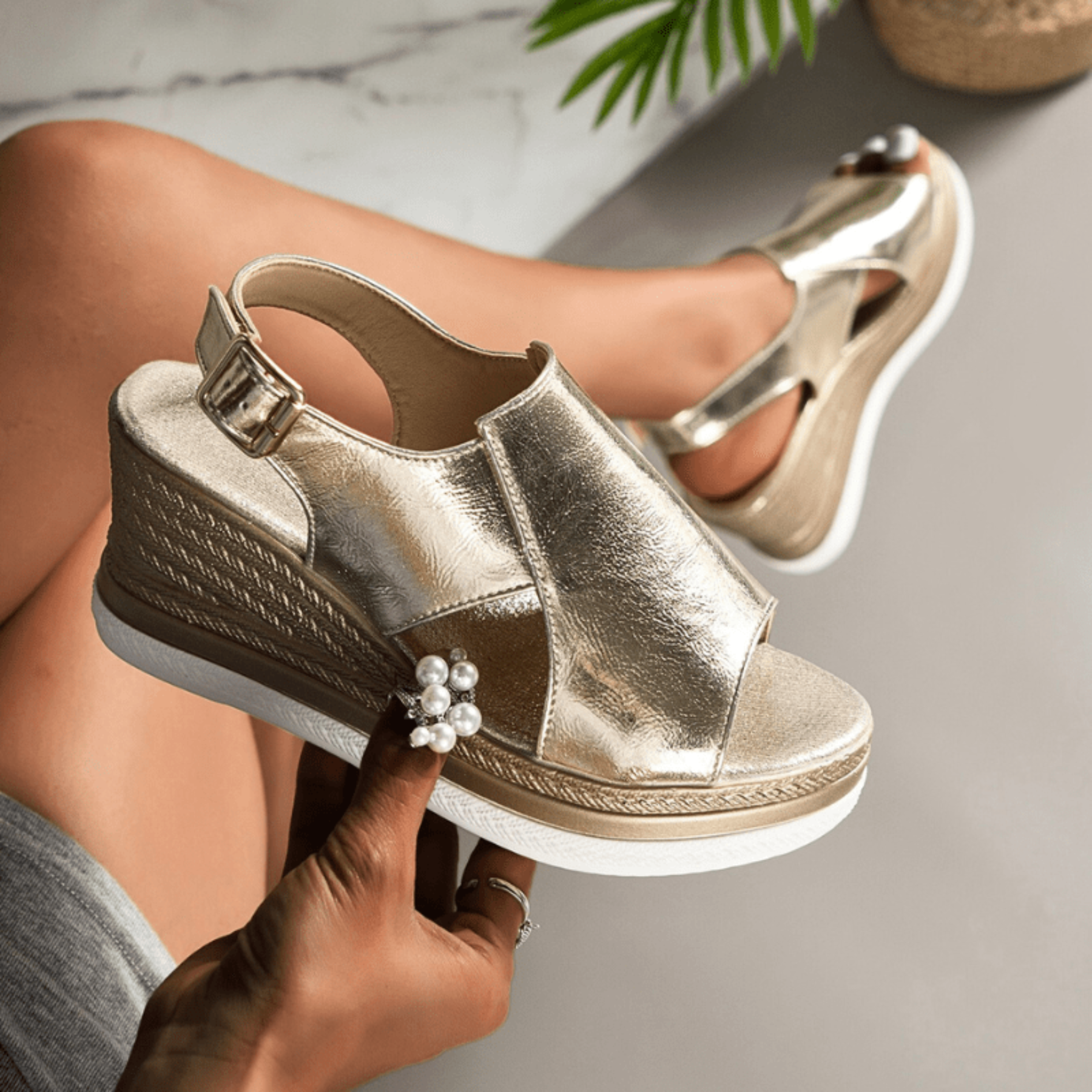 Karla | Dame Metallisk Plateau Komfort Sandaler