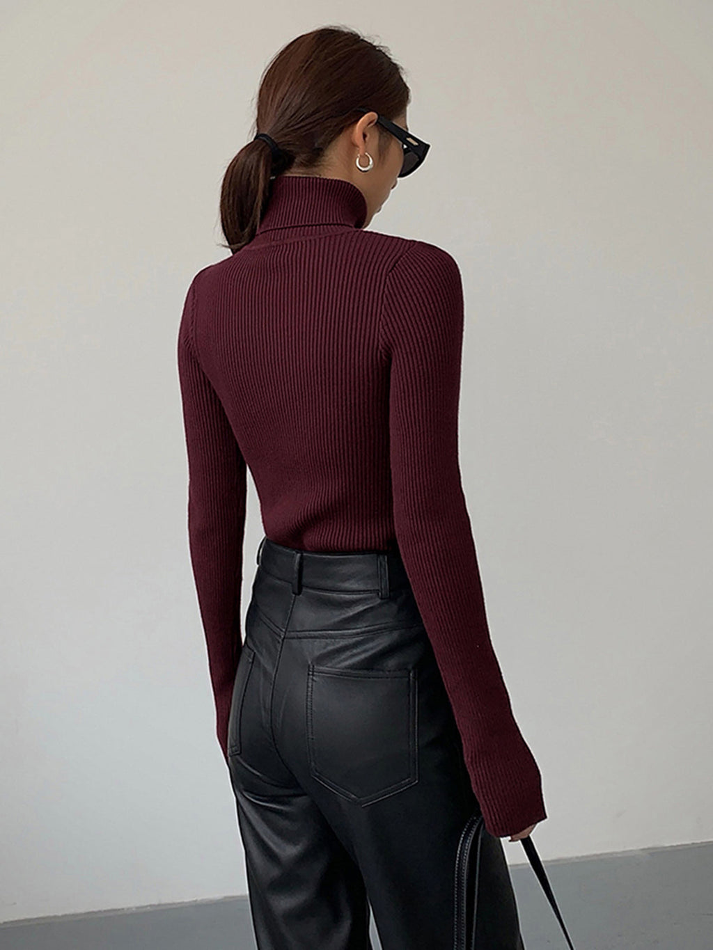 Birthe | Dame Forårs Stilfuld Ribstrikket Rullekrave Sweater