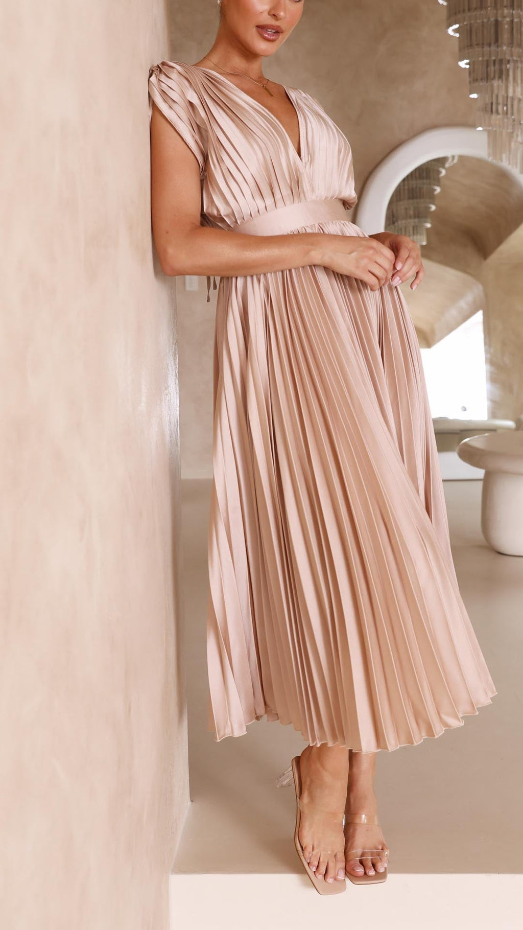 Emilia | Dame Elegant Dyb V Plisseret Midi Kjole