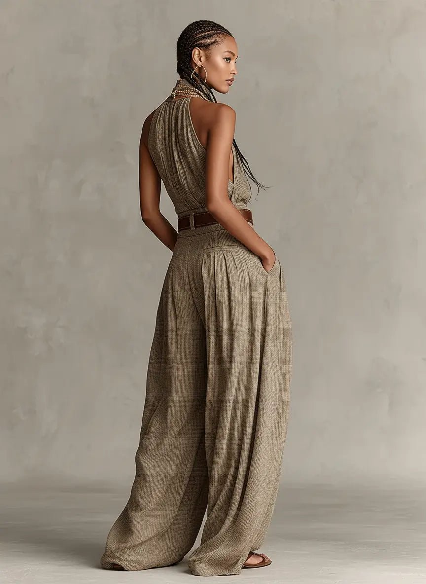 Liv | Dame Taupe Halterneck Wide-Leg Jumpsuit med Lommer