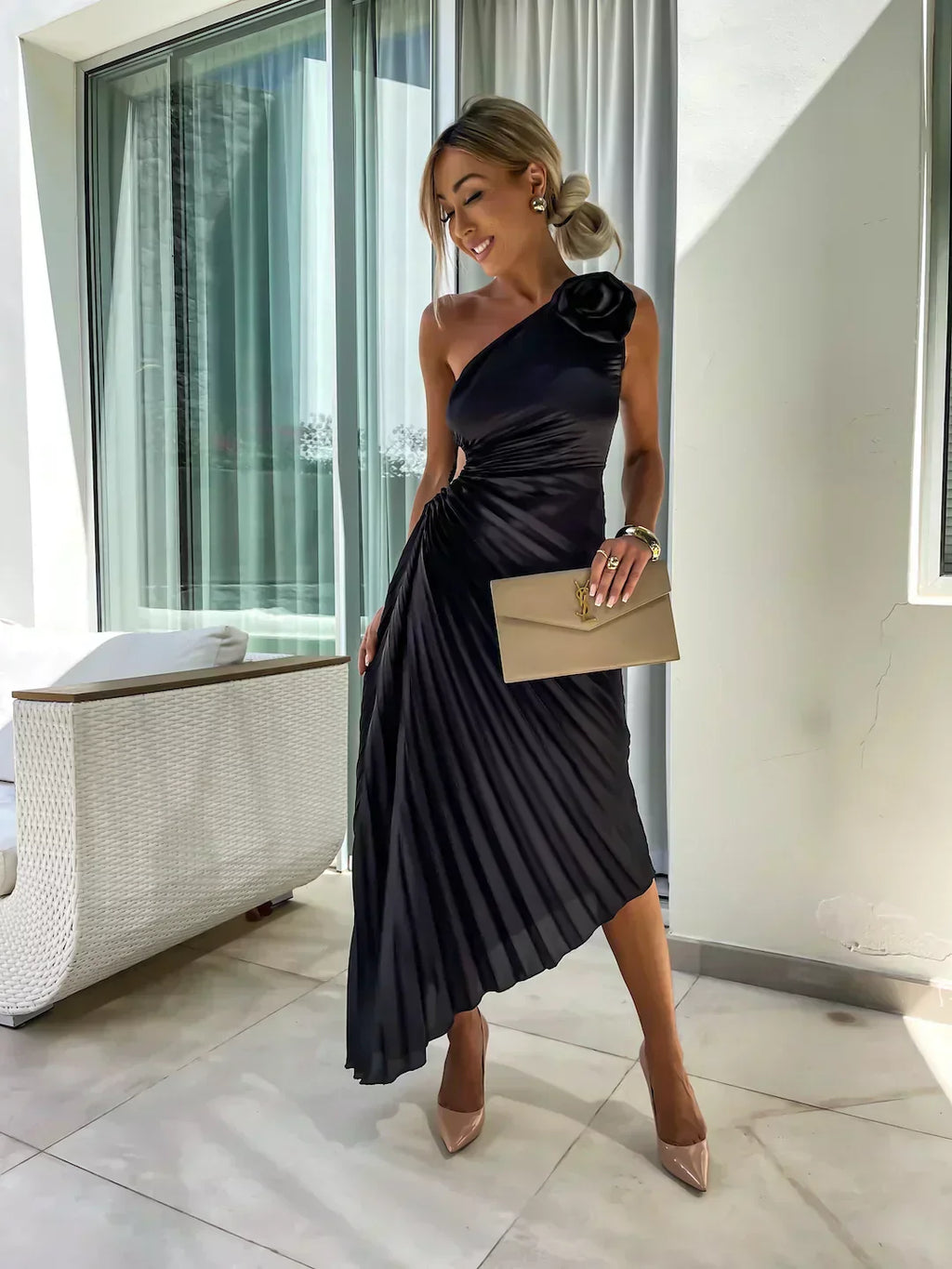 Annika | Dame Plisseret One-Shoulder Midi Kjole
